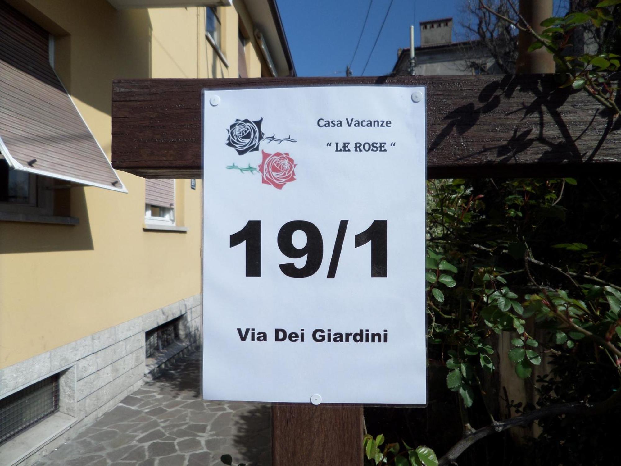 Apartament Le Rose Triest Zewnętrze zdjęcie