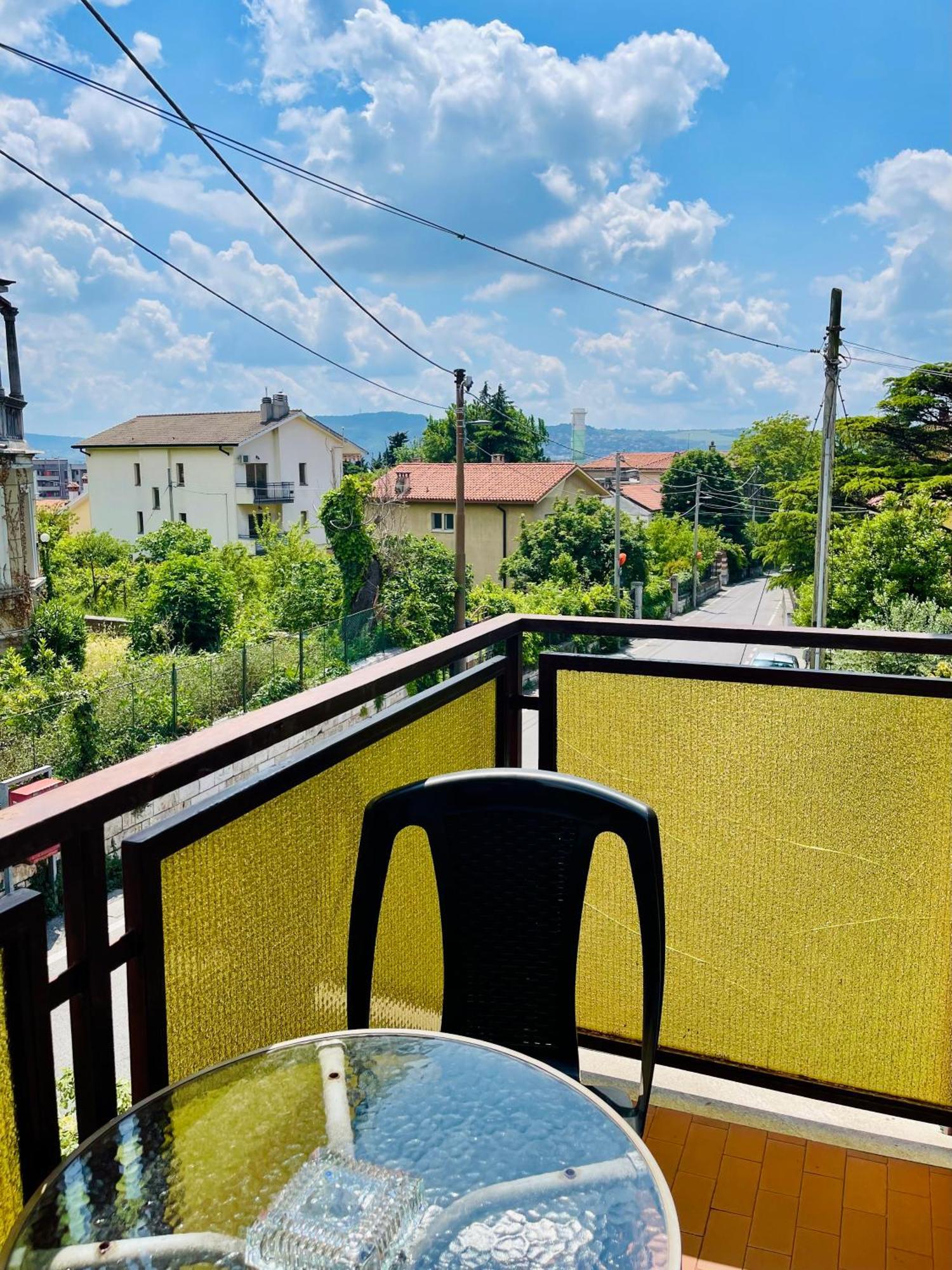 Apartament Le Rose Triest Zewnętrze zdjęcie