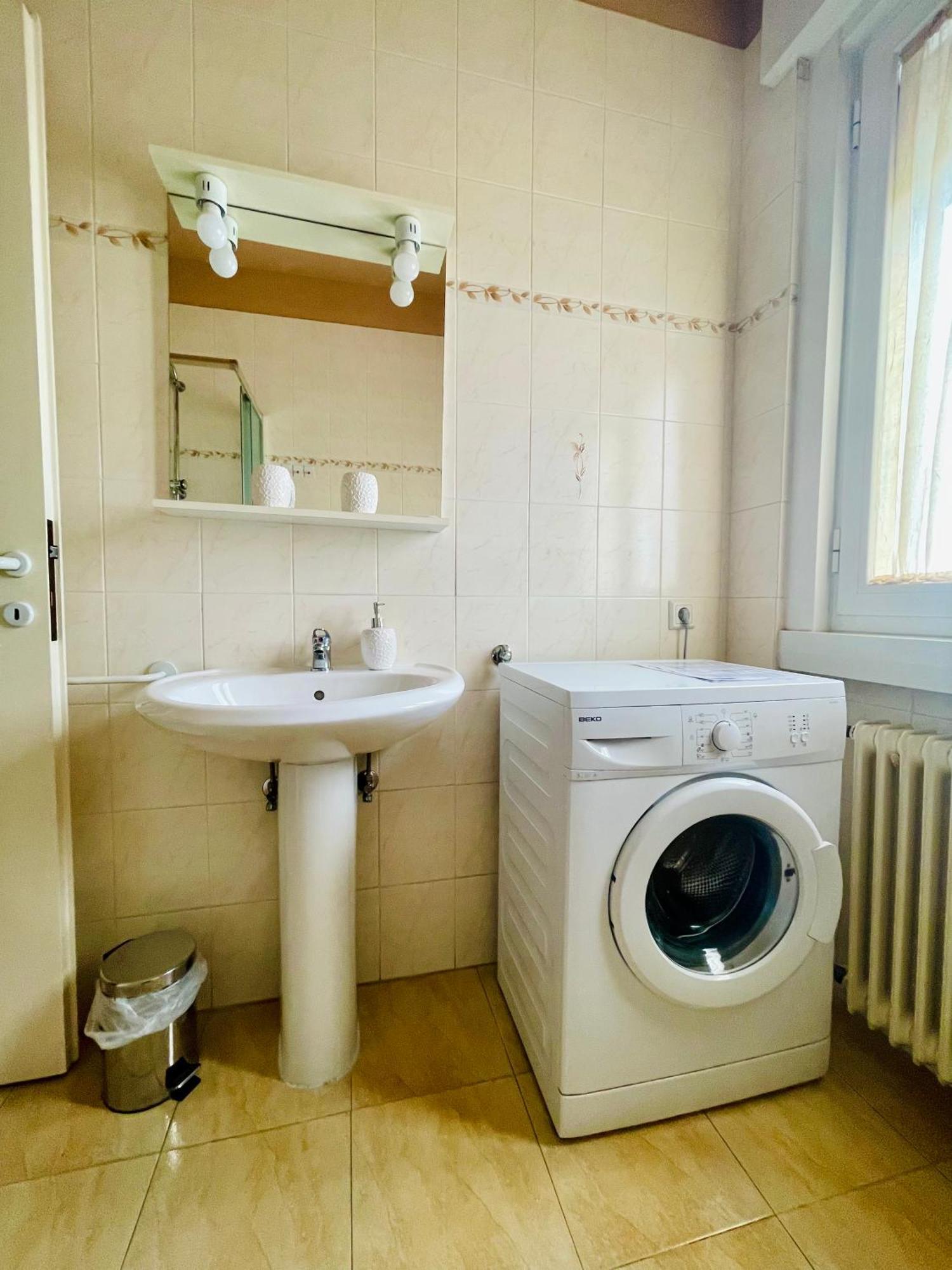 Apartament Le Rose Triest Zewnętrze zdjęcie