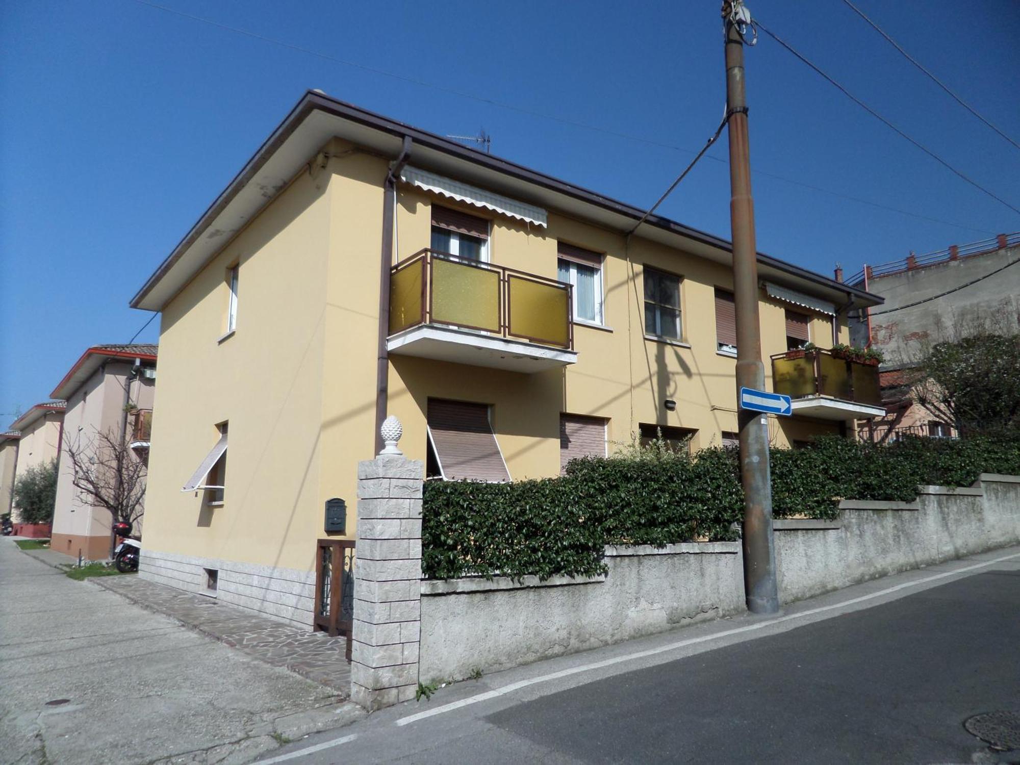 Apartament Le Rose Triest Zewnętrze zdjęcie
